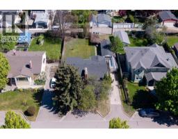 1829 Abbott Street, Kelowna, BC V1Y1B6 Photo 24