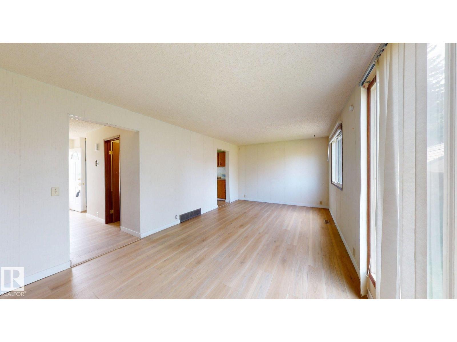 4912 34A AV NW - 22