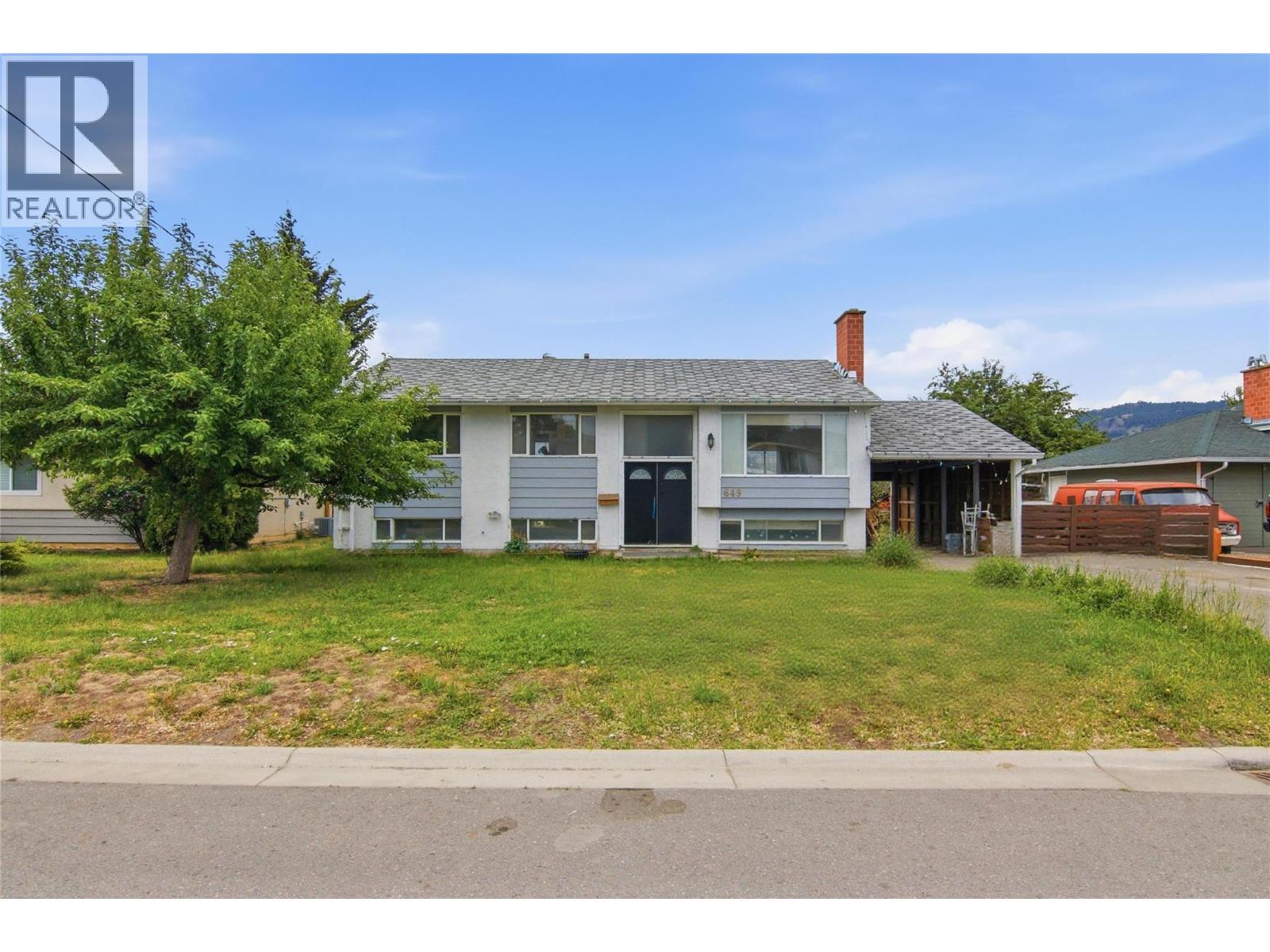 649 Brentwood Avenue - photo 2