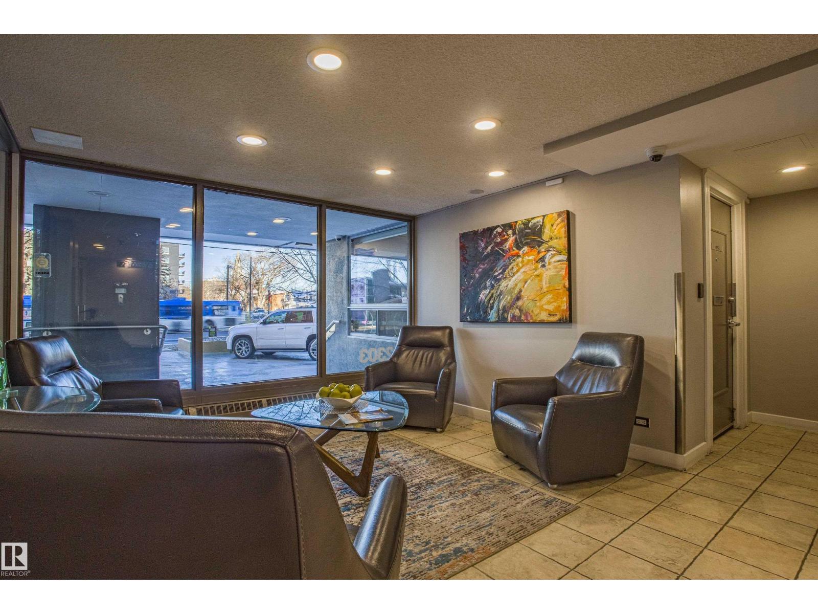 #1703 12303 JASPER AV NW - 38