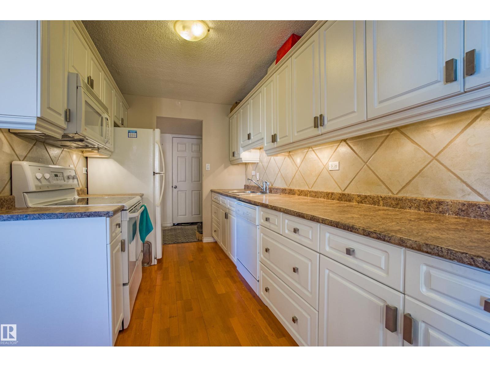 #1703 12303 JASPER AV NW - 5