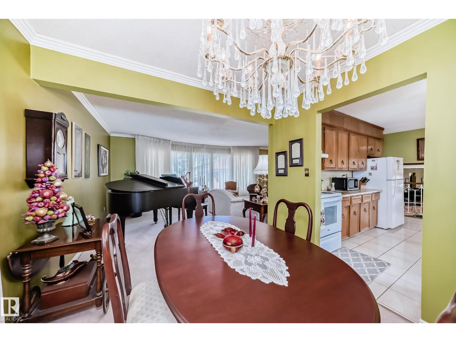 17707 84 AV NW - 13