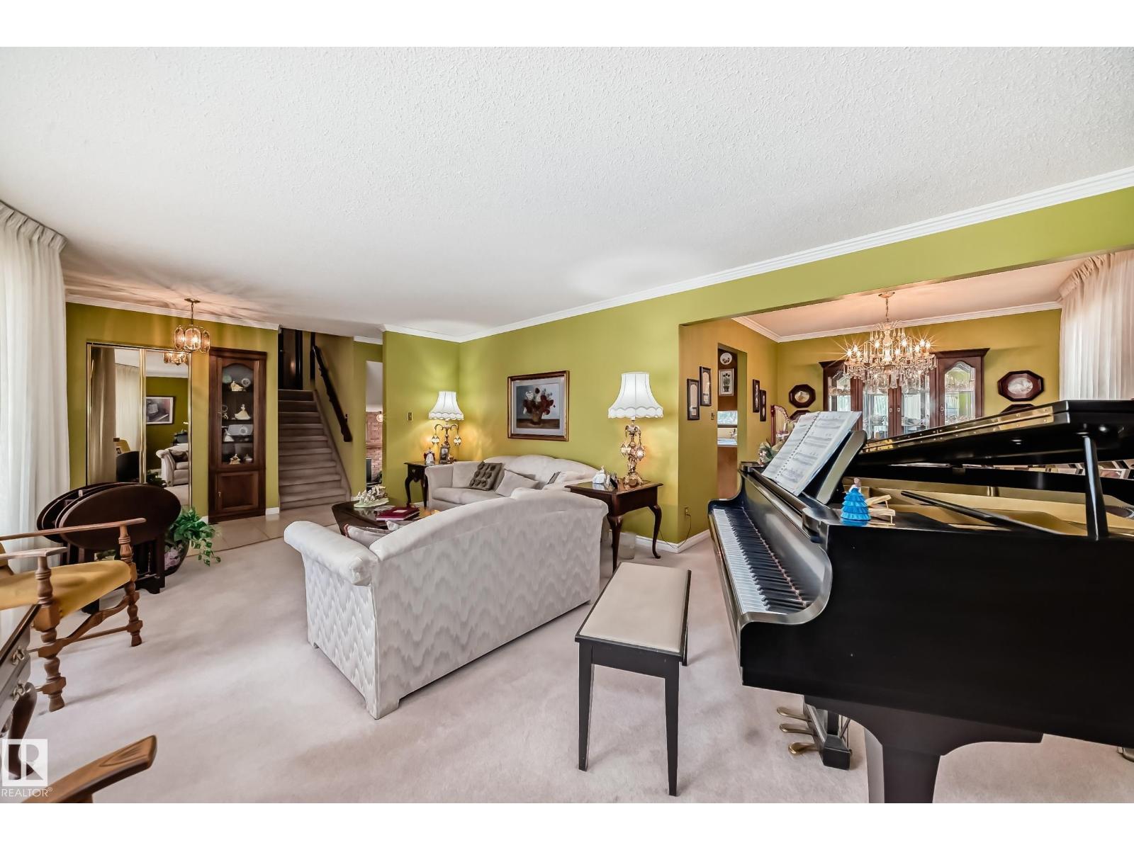 17707 84 AV NW - 18