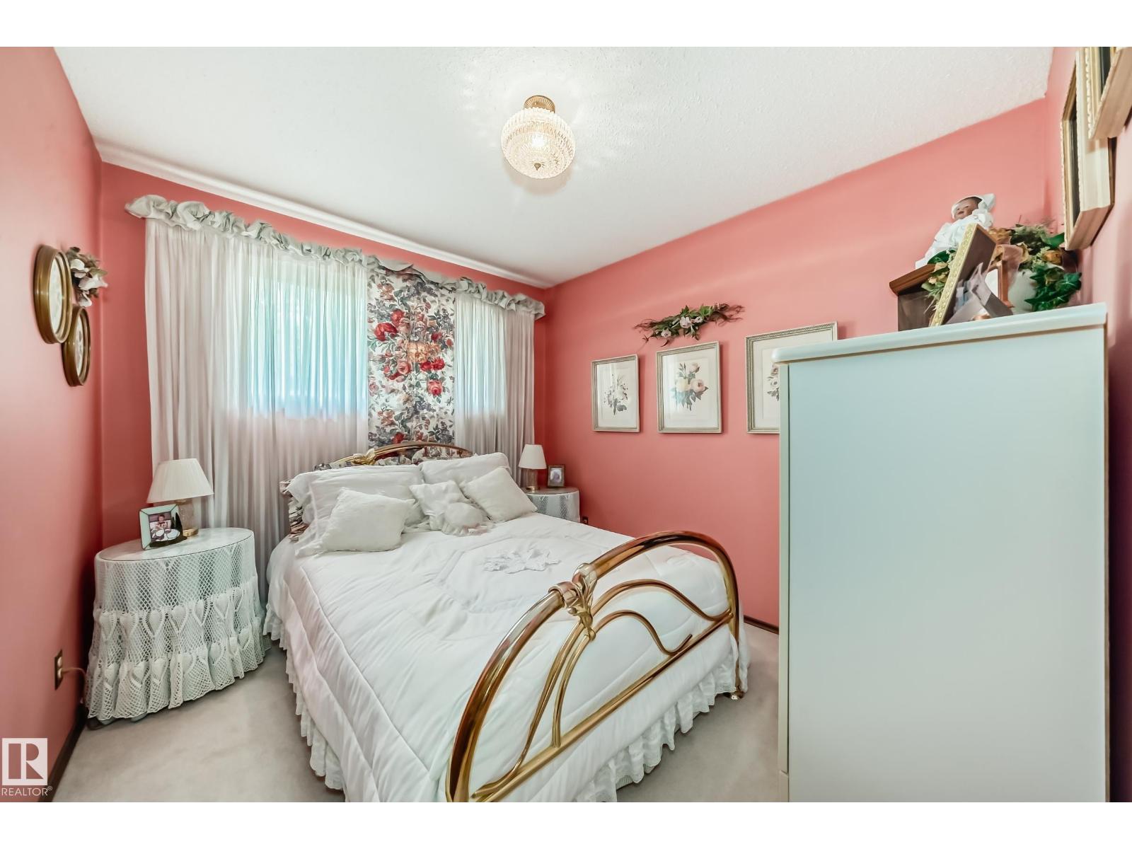 17707 84 AV NW - 26