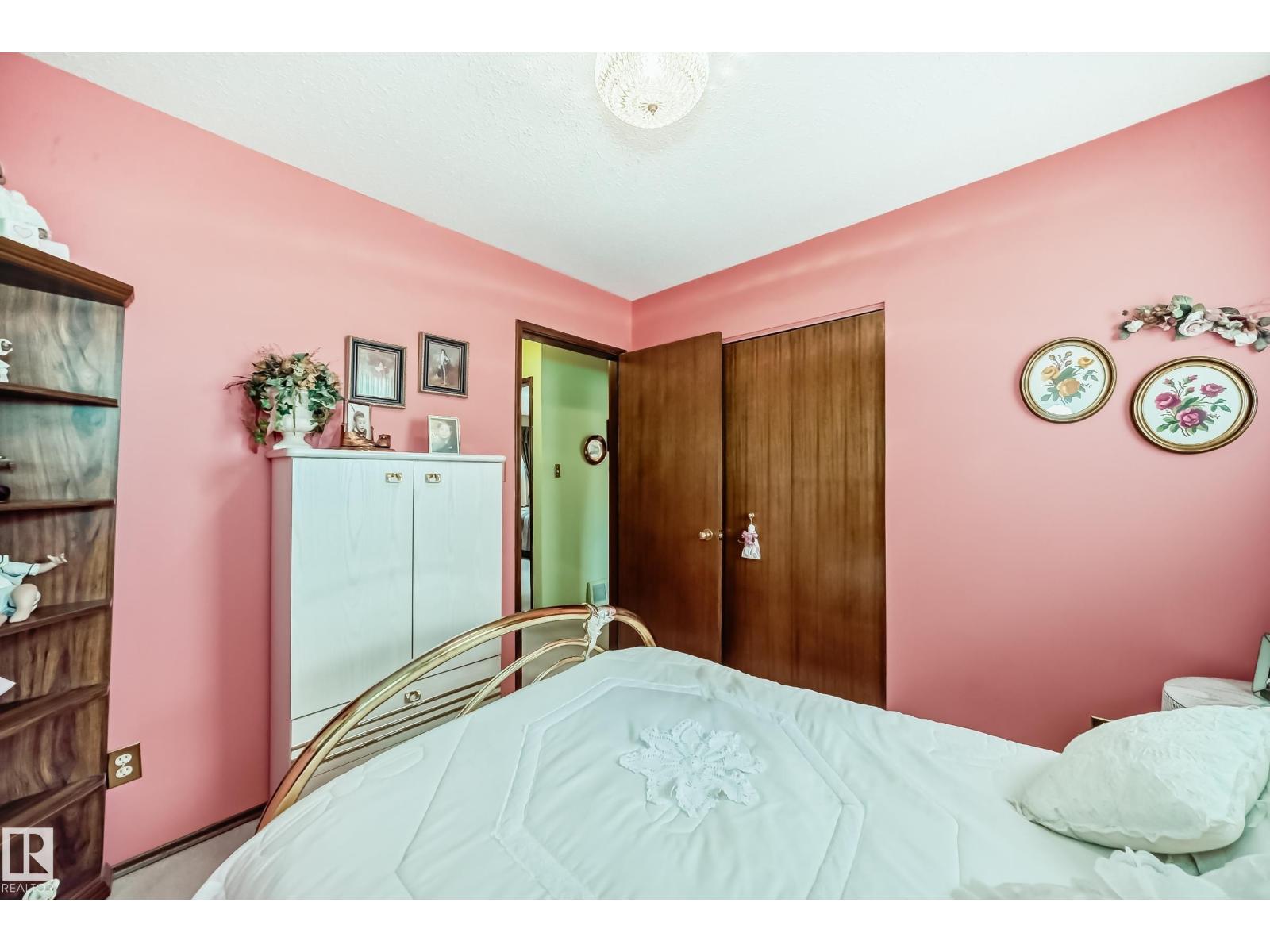 17707 84 AV NW - 27
