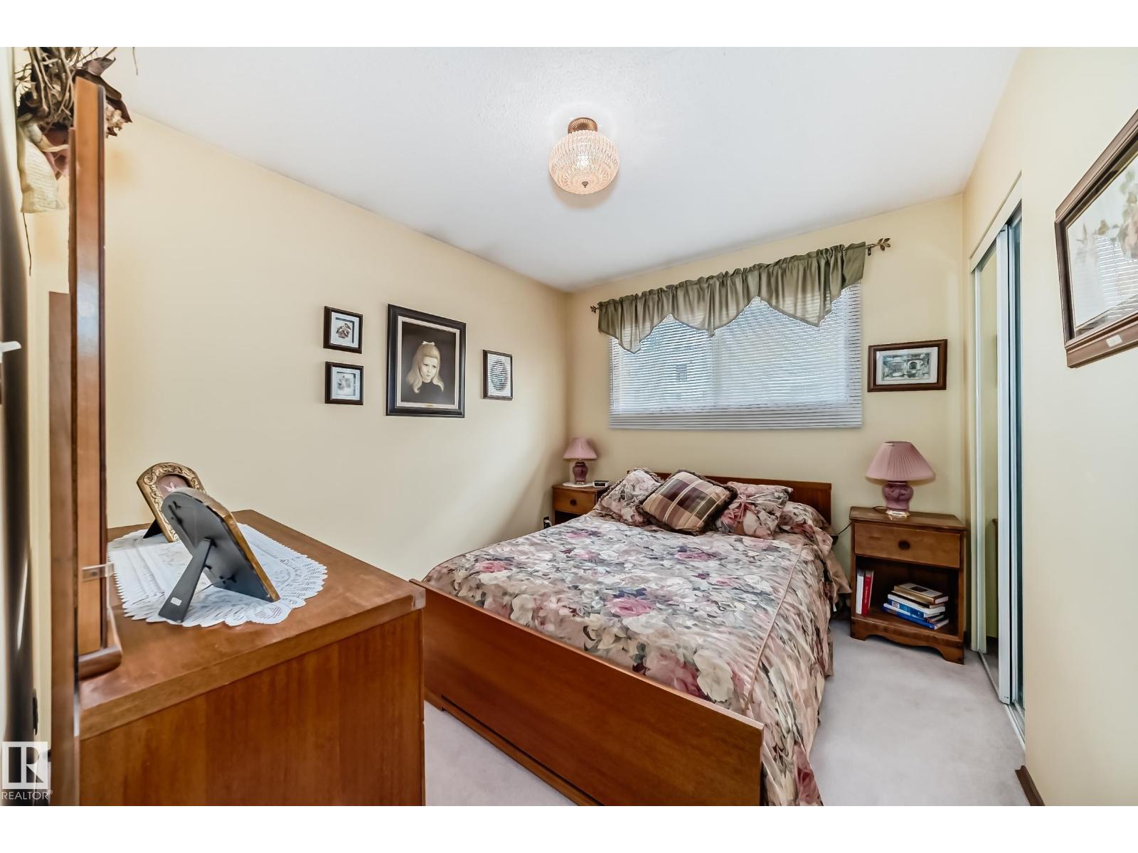 17707 84 AV NW - 28