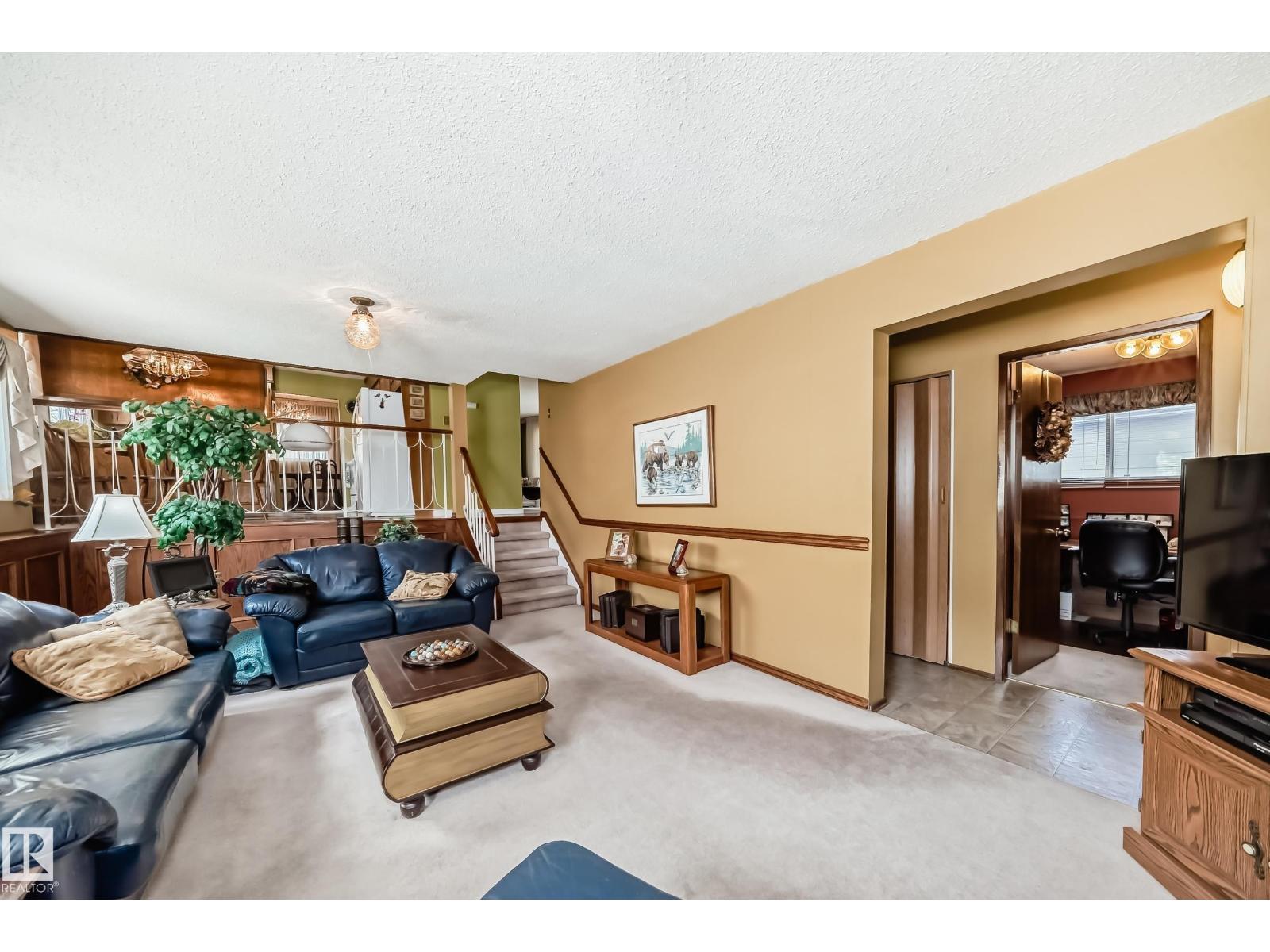 17707 84 AV NW - 34