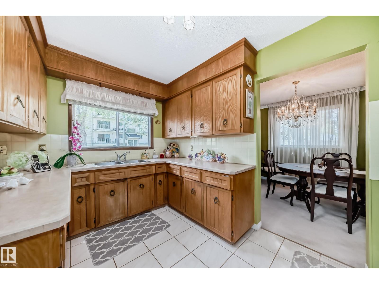 17707 84 AV NW - 5
