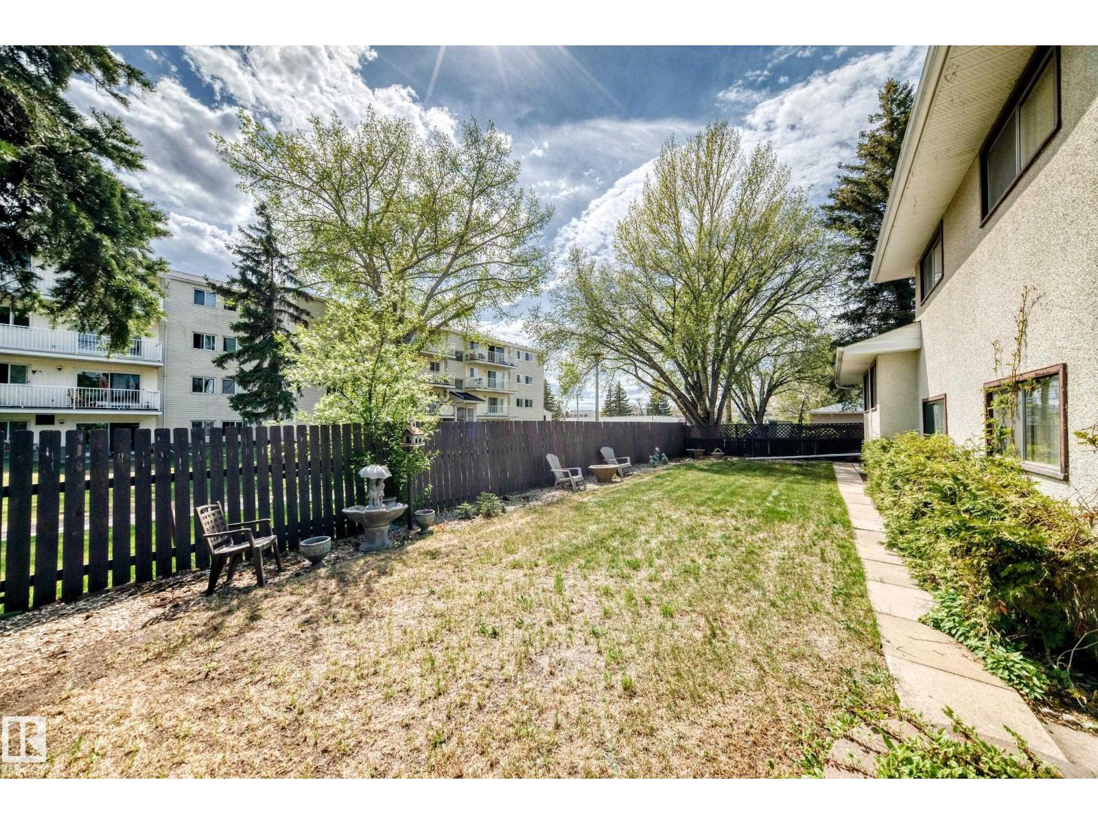 17707 84 AV NW - 50