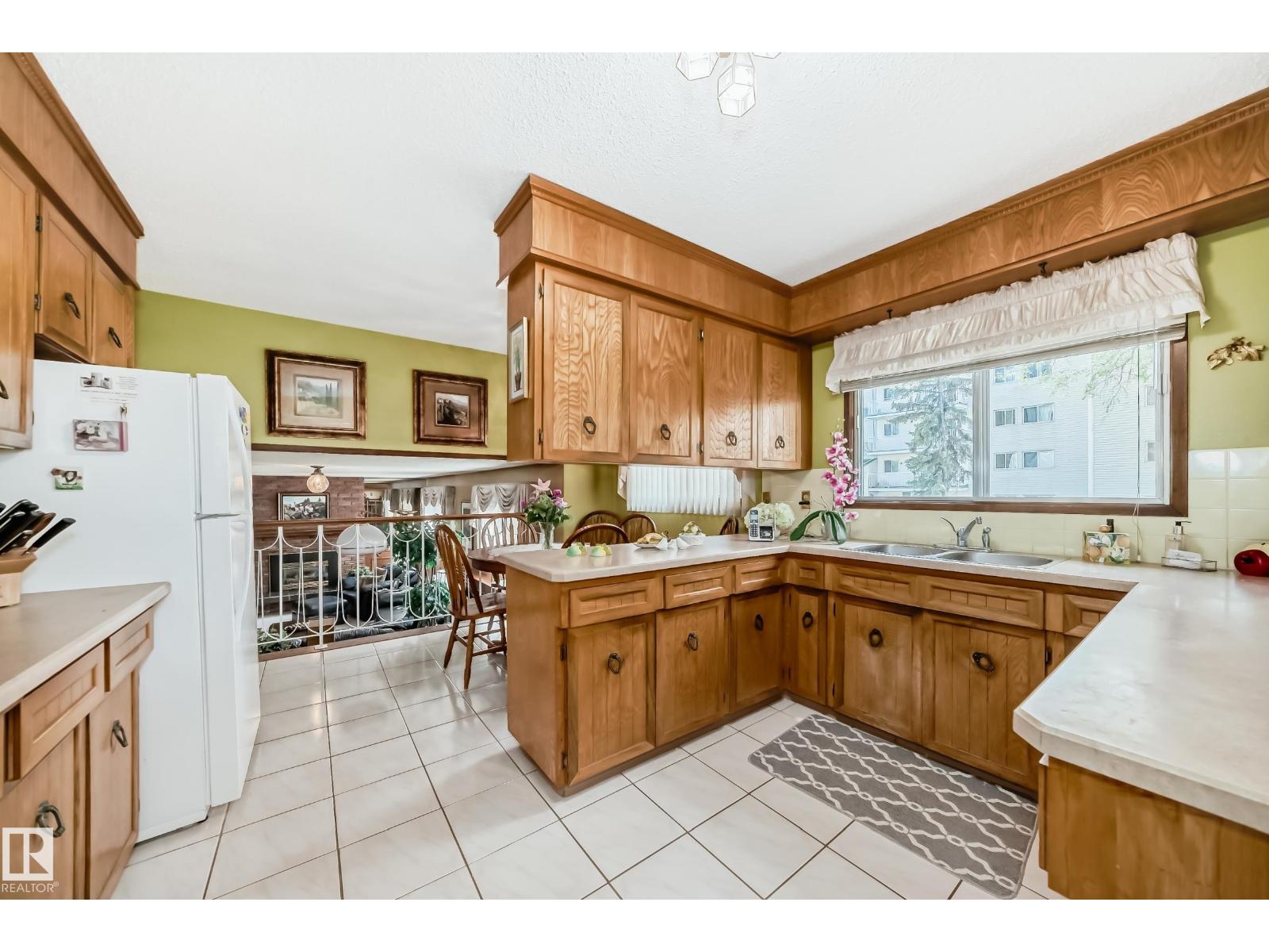 17707 84 AV NW - 7