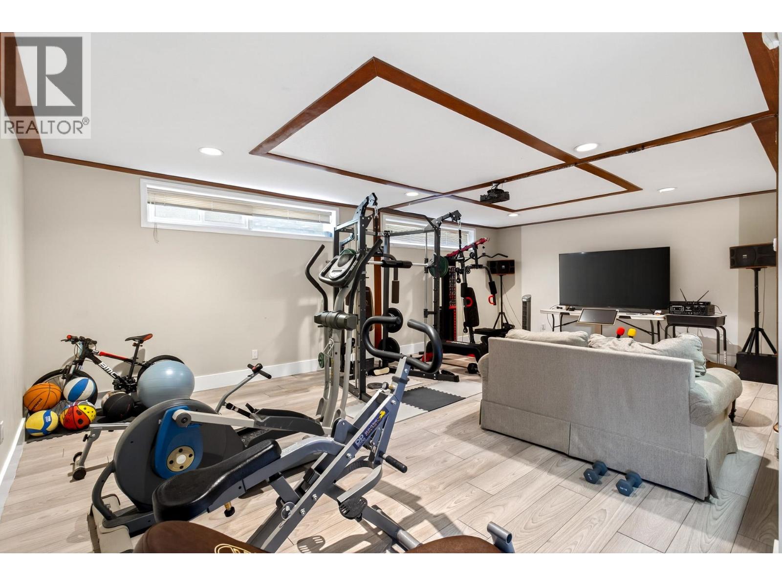7 Bed, 6 Bath House for Sale in Vancouver – 1369 W 55TH AVENUE, Vancouver – MLS# R3129845 - Image 23