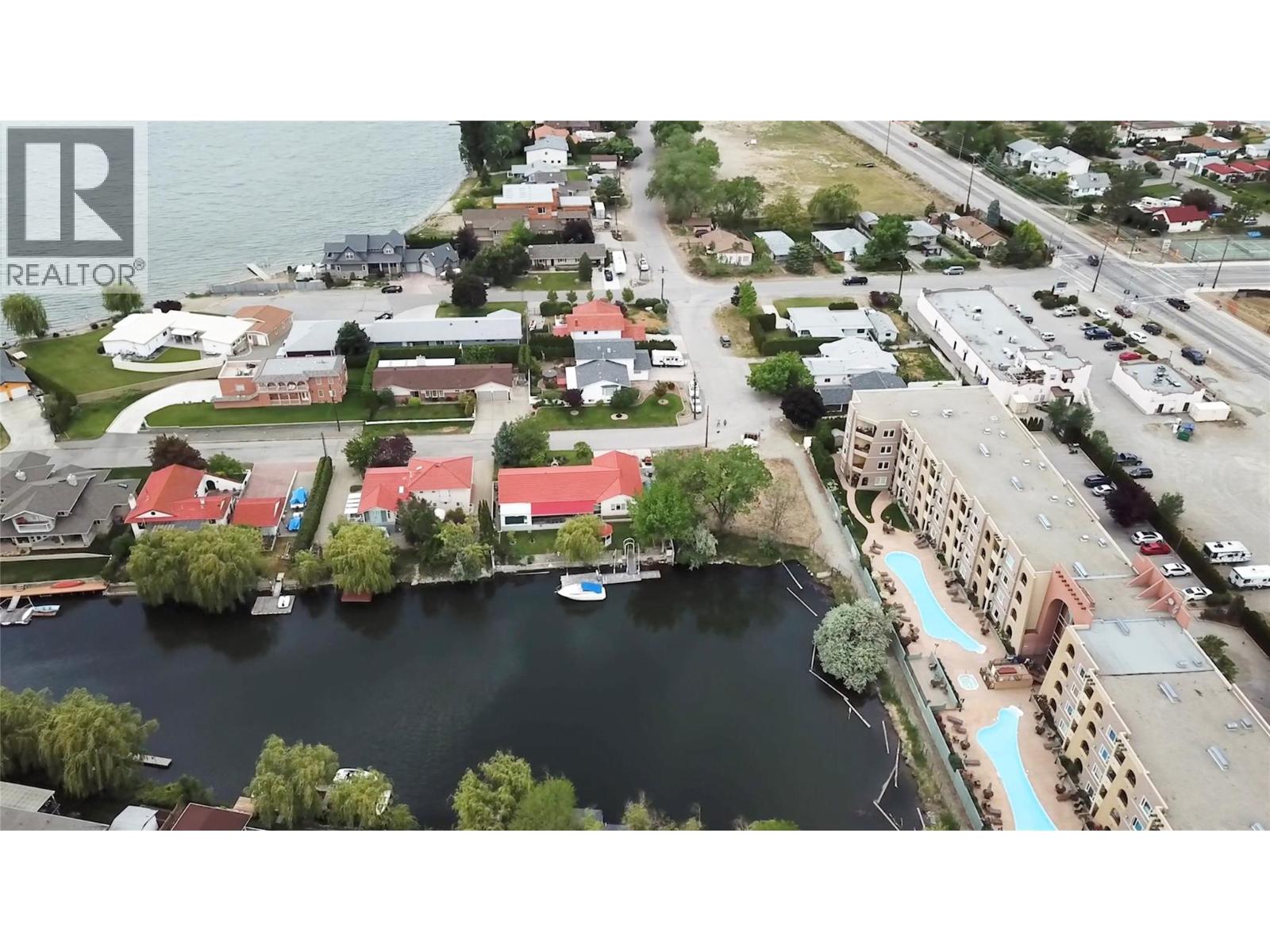 36 HARBOUR KEY Drive, Osoyoos