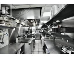 382 Robson Street, Vancouver, BC V6B2B2 Photo 8
