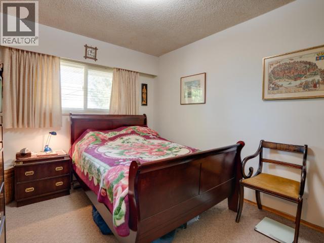 7117 TAHSIS STREET - 22