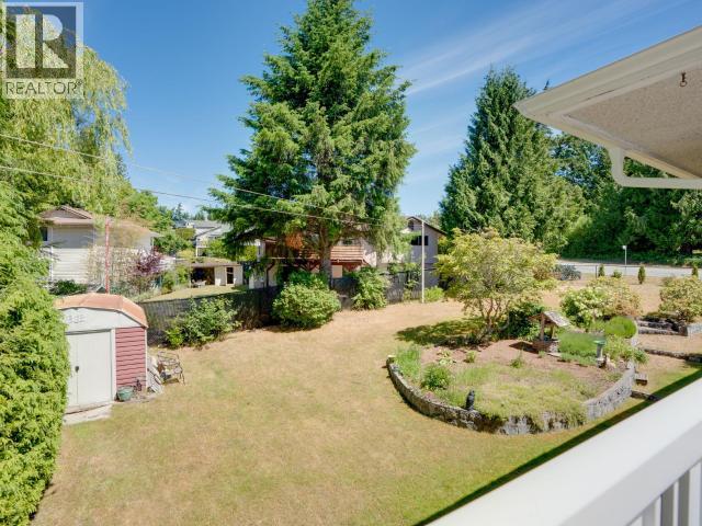 7117 TAHSIS STREET - 39