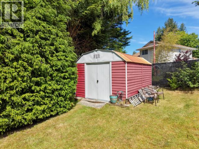 7117 TAHSIS STREET - 41