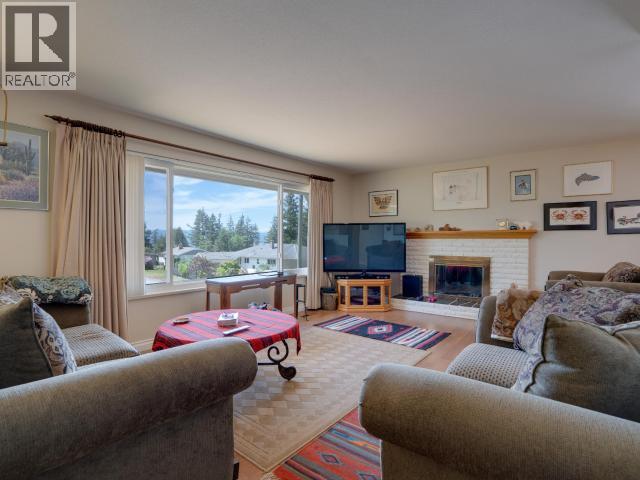 7117 TAHSIS STREET - 5