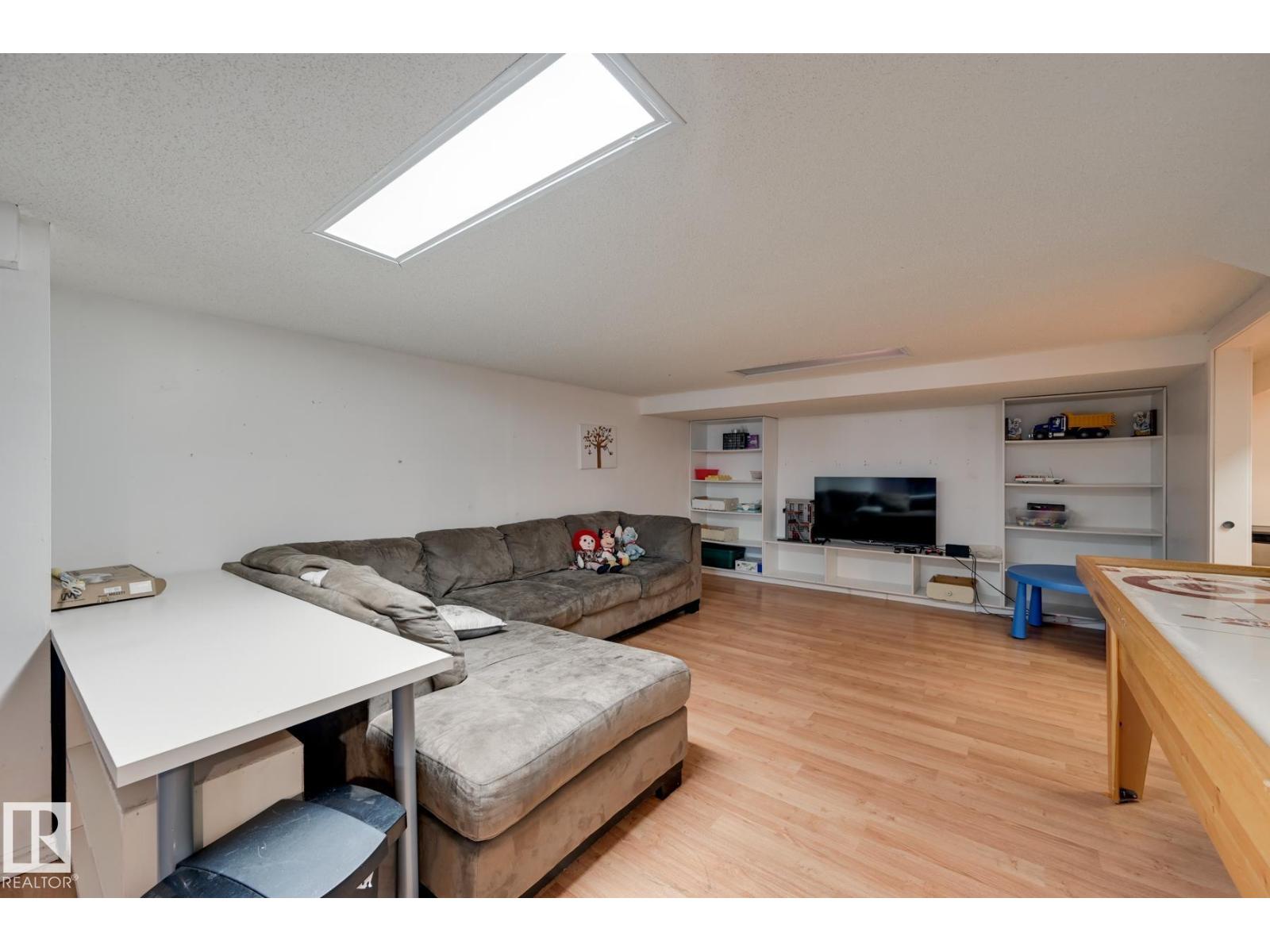 5507 179 ST NW - 41