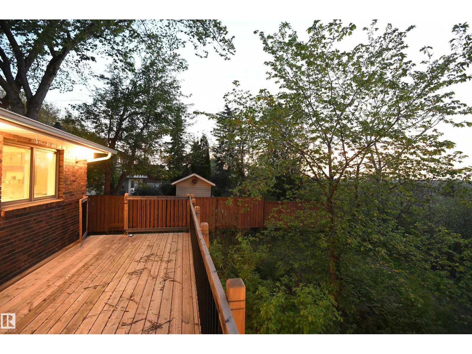4108 106B AV NW - 10