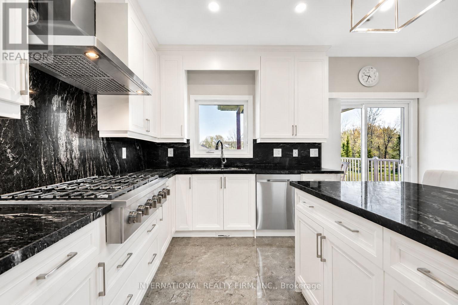 3787 HARRY'S LANE - 10
