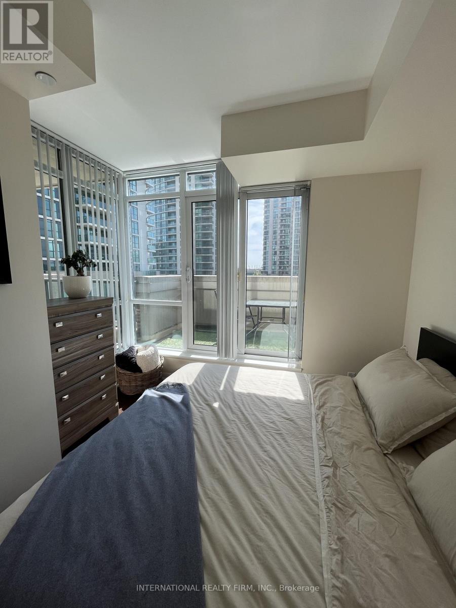 #401 205 SHERWAY GARDENS ROAD - 27