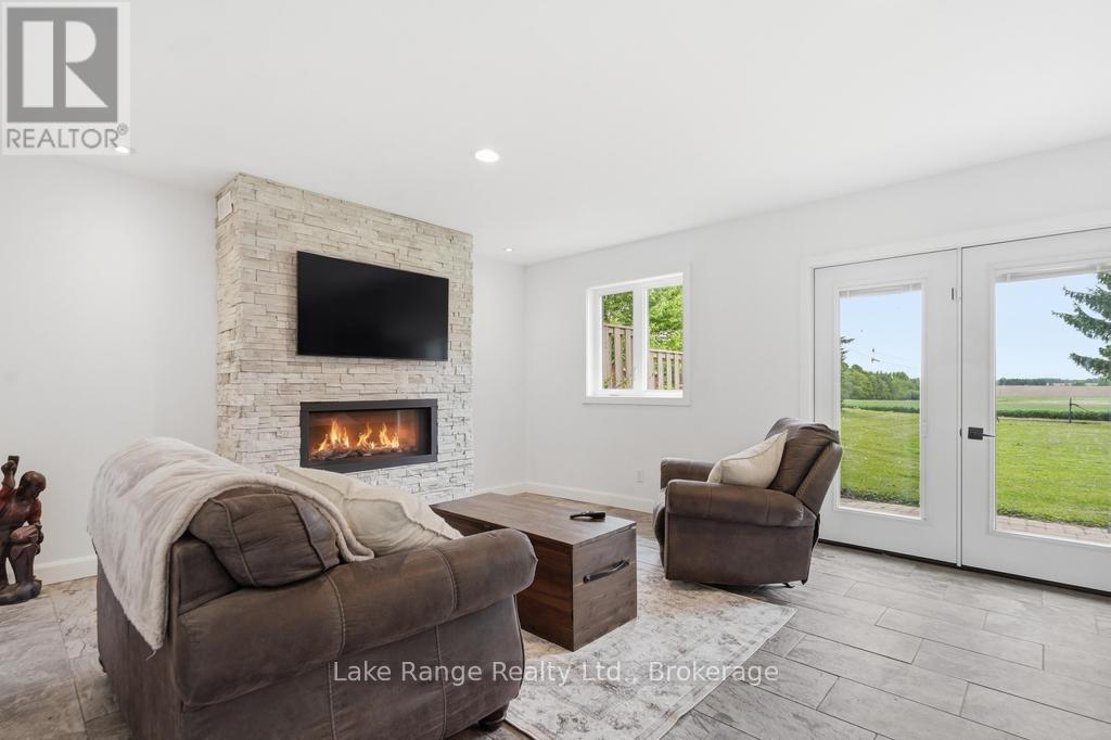 23 PARKER DR DRIVE E - 20
