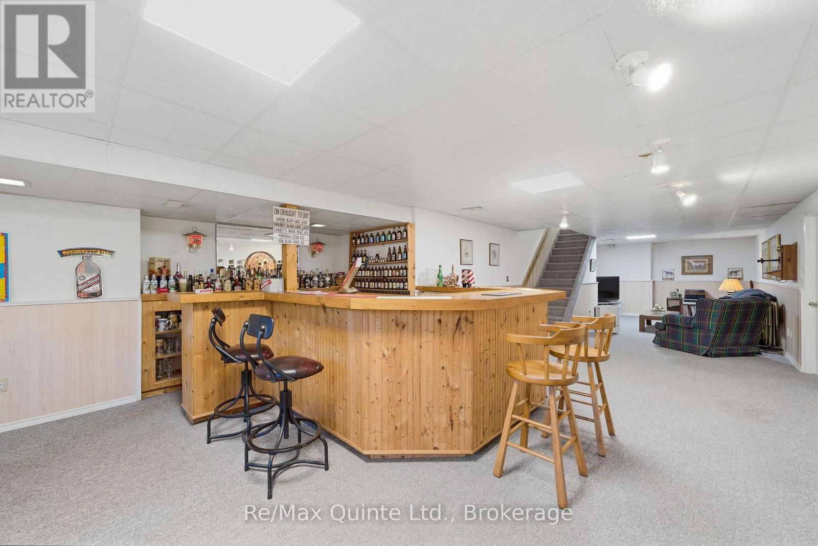302 CLEARVIEW ROAD - 32