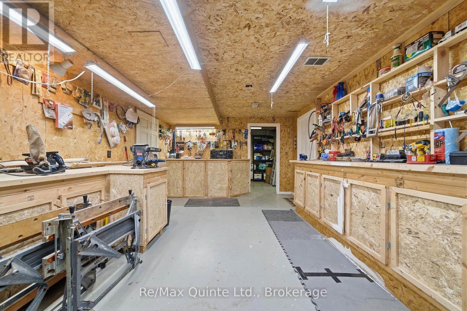 302 CLEARVIEW ROAD - 40