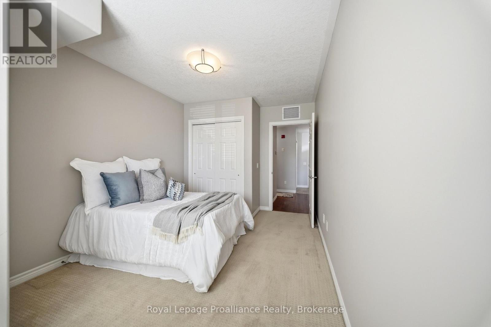#101 15 HEARTWOOD DRIVE - 28