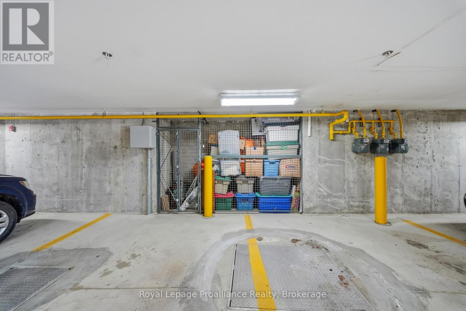 #101 15 HEARTWOOD DRIVE - 37