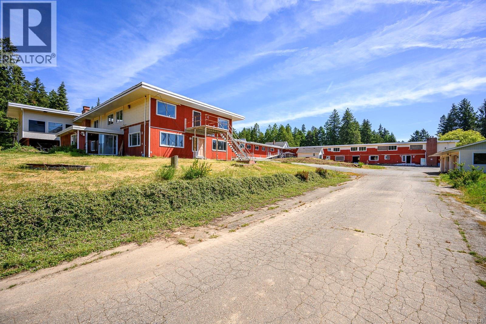 2300 Fowler Rd, Qualicum Beach — photo 2