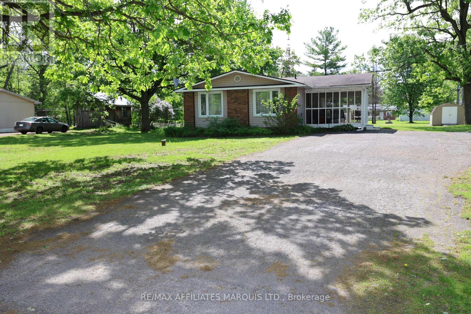 9 SUTTON DRIVE - Image 3