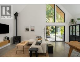 146 Menhinick Dr, Salt Spring, BC V8K1W7 Photo 13