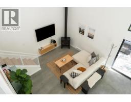 146 Menhinick Dr, Salt Spring, BC V8K1W7 Photo 22