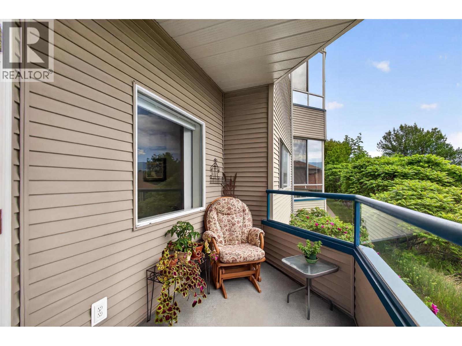 106 877 KLO Road, Kelowna