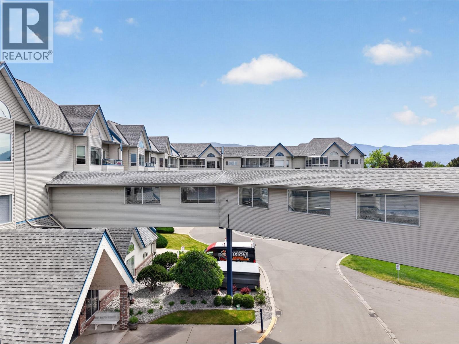 106 877 KLO Road, Kelowna