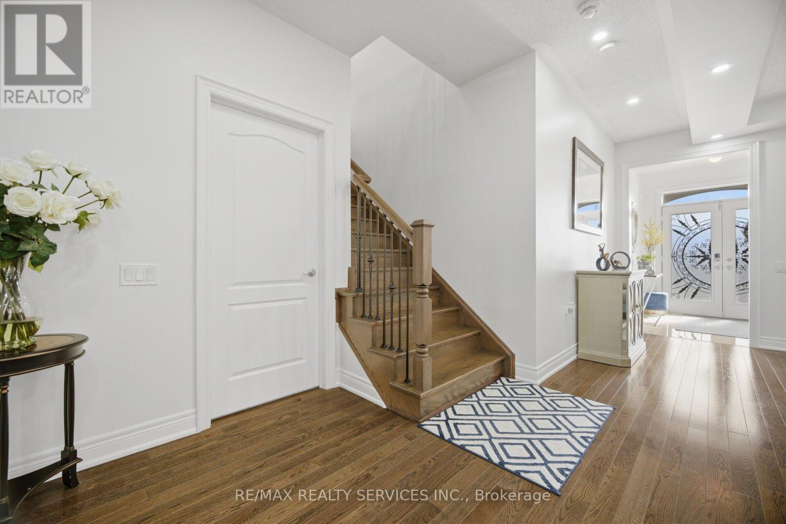 38 BLACKBERRY VALLEY CRESCENT - 20