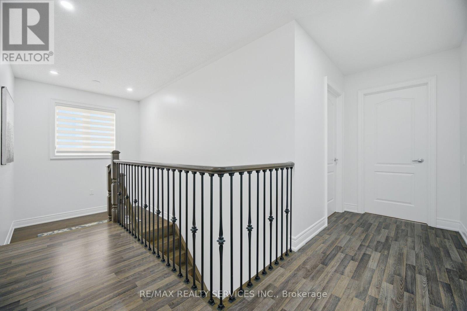 38 BLACKBERRY VALLEY CRESCENT - 21