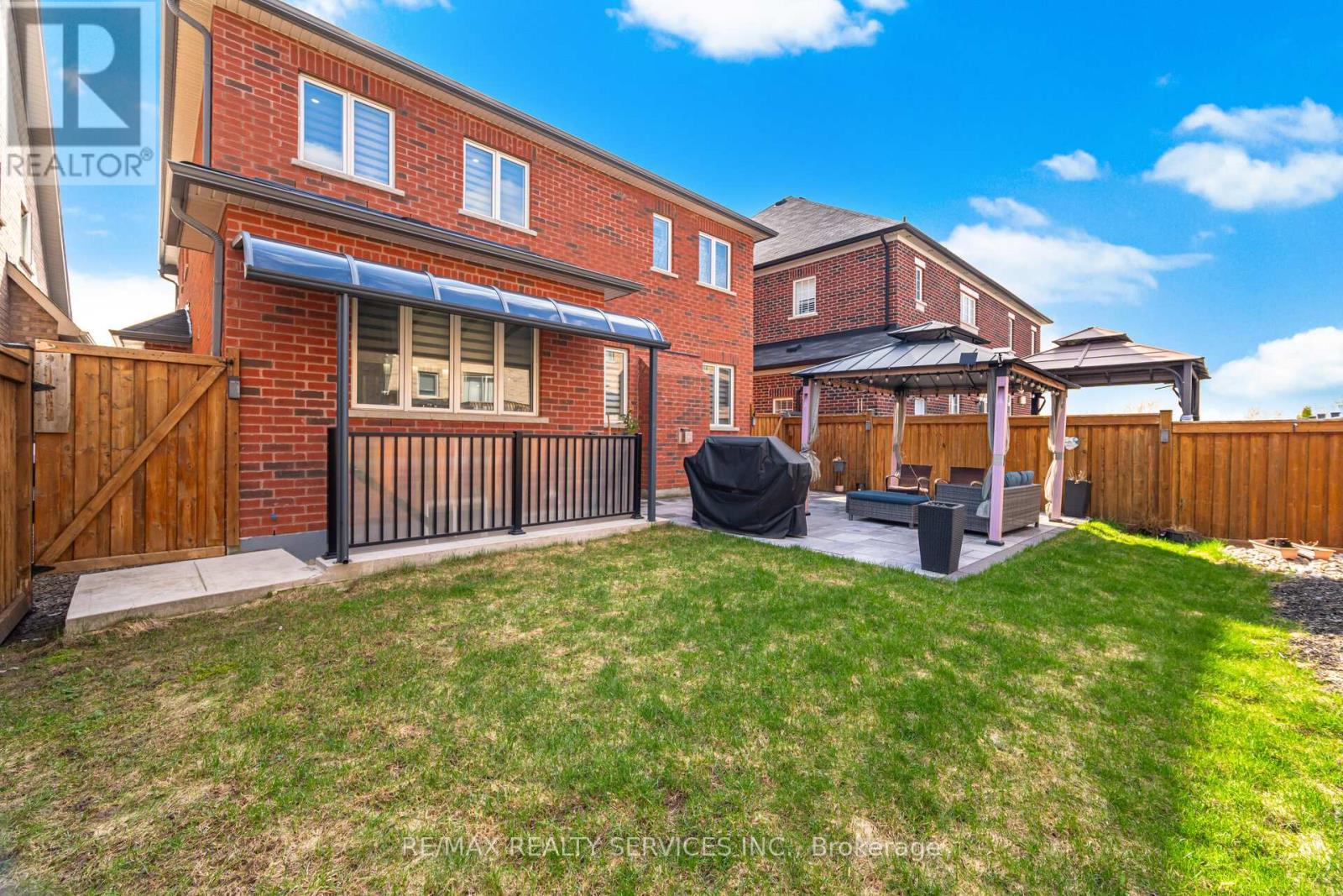 38 BLACKBERRY VALLEY CRESCENT - 38