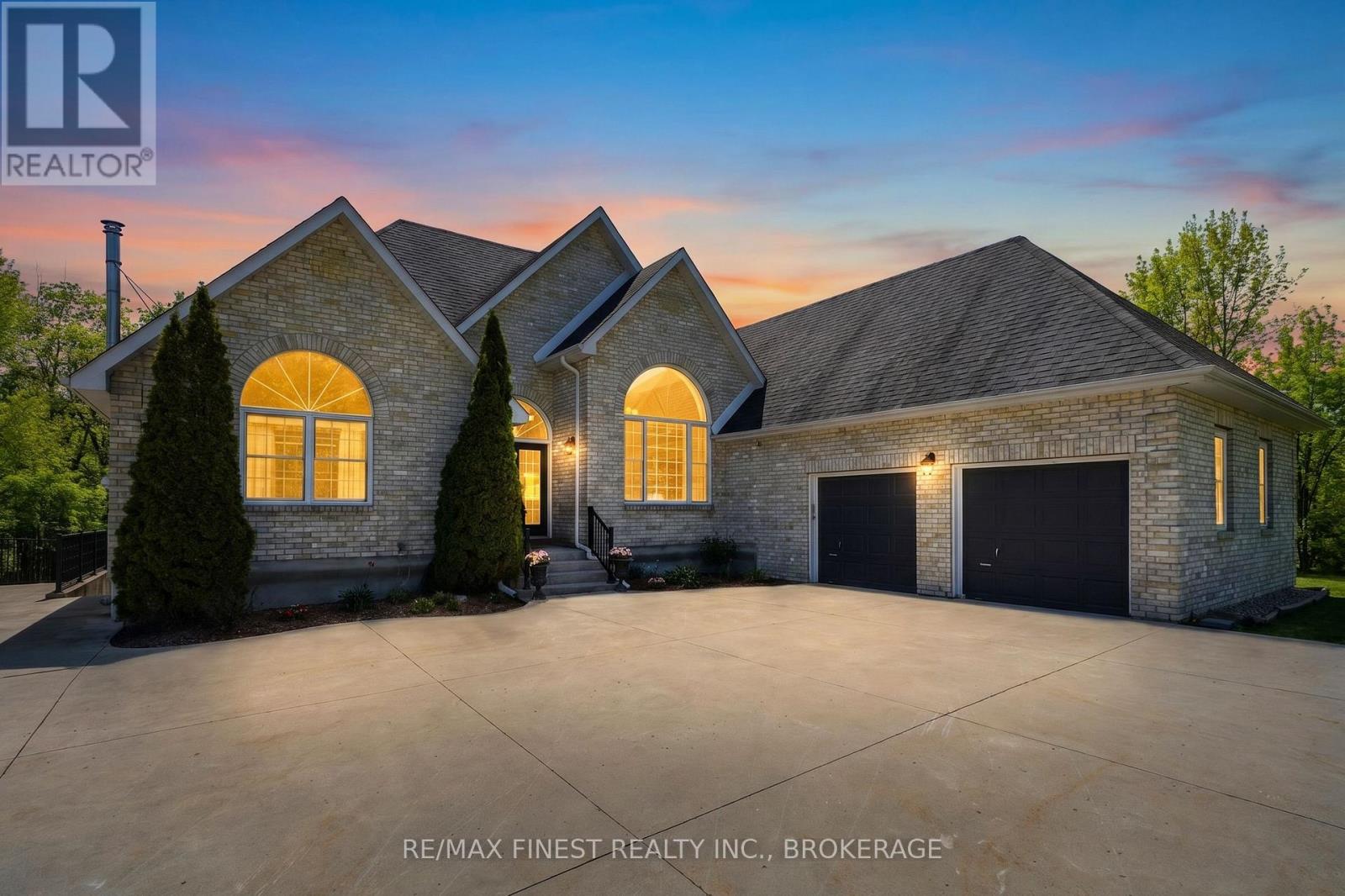 1747 HITCHCOCK DRIVE - 38