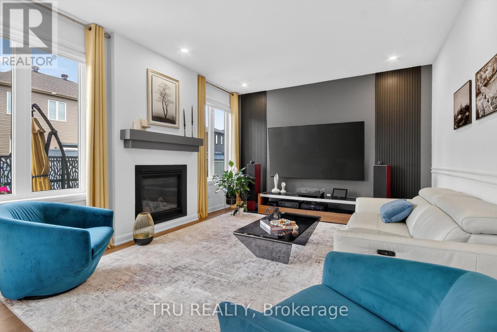 202 SKIPPER DRIVE - 13