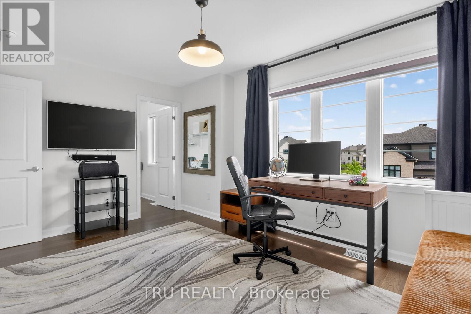 202 SKIPPER DRIVE - 24