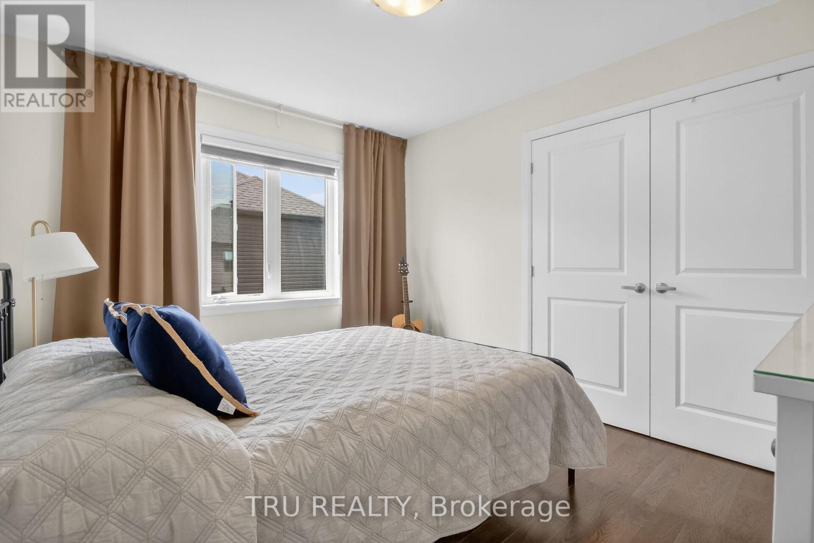 202 SKIPPER DRIVE - 22