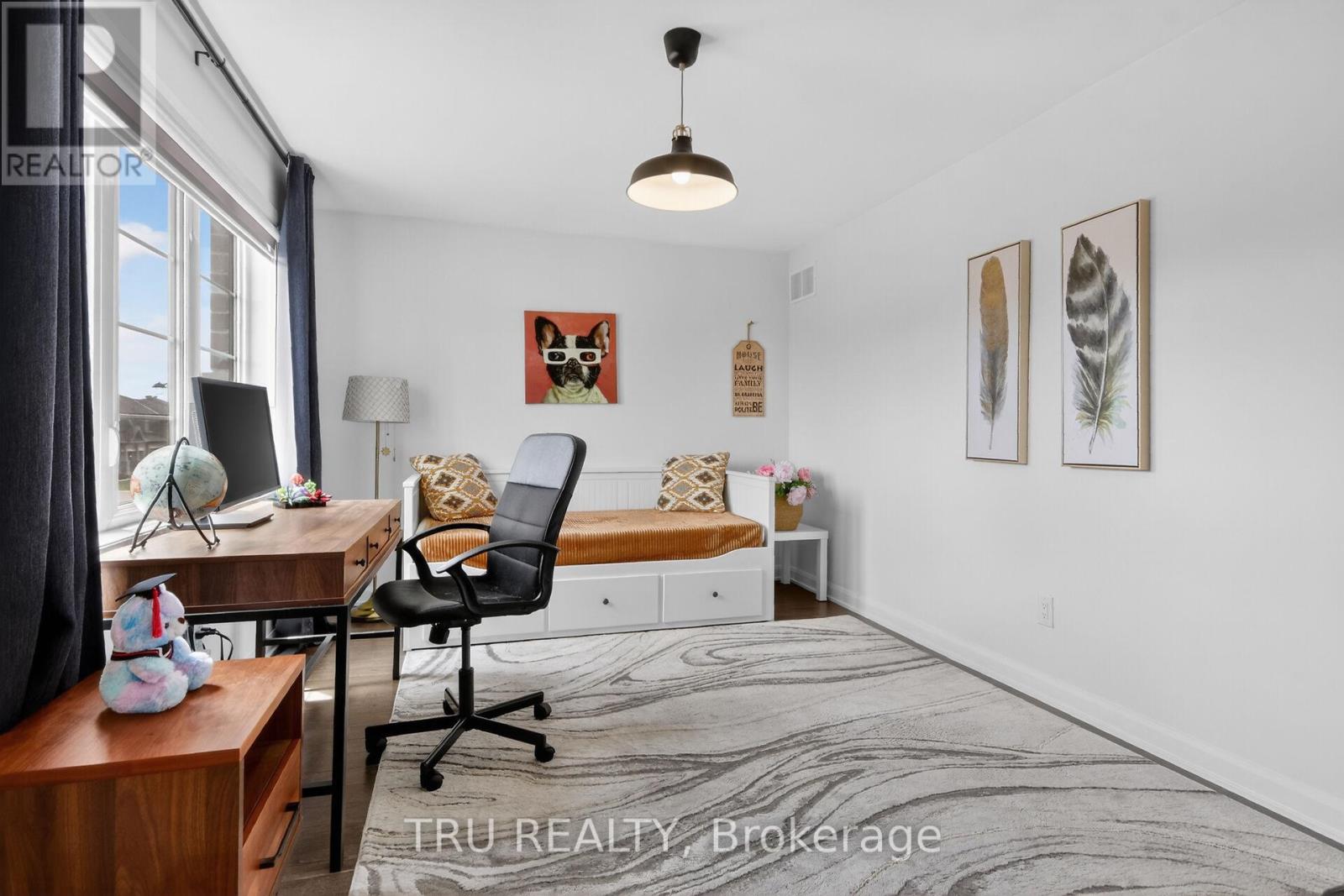 202 SKIPPER DRIVE - 25