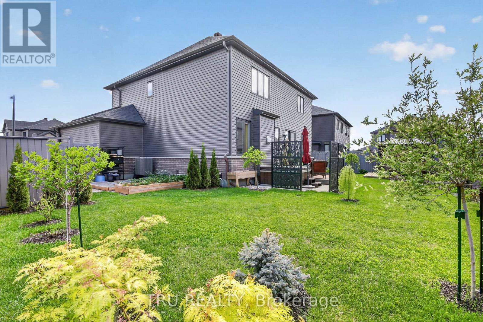 202 SKIPPER DRIVE - 36