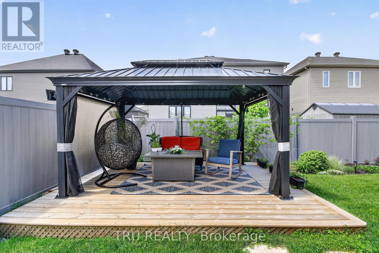 202 SKIPPER DRIVE - 37