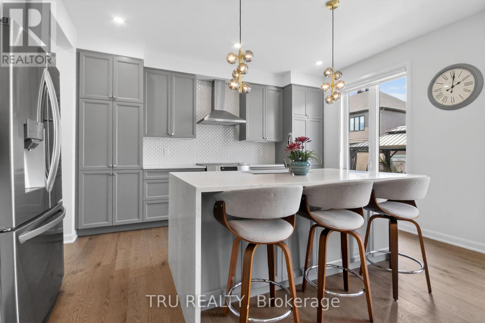 202 SKIPPER DRIVE - 9