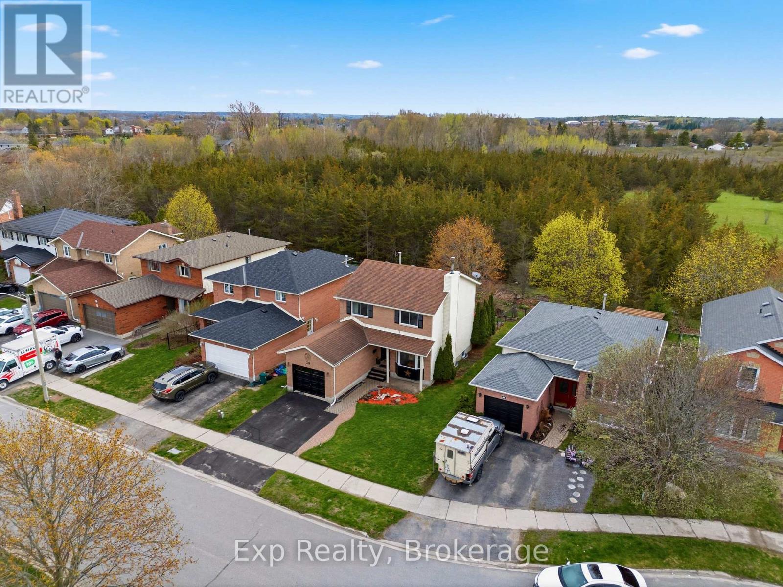 39 SHERWOOD CRESCENT - 48