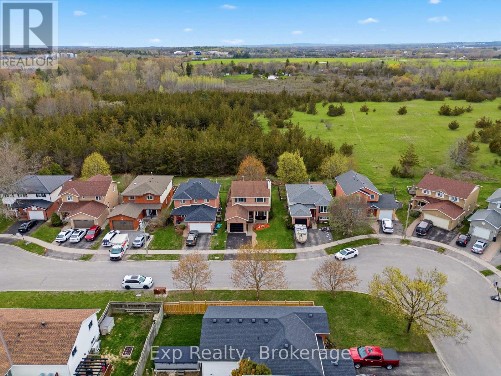 39 SHERWOOD CRESCENT - 49