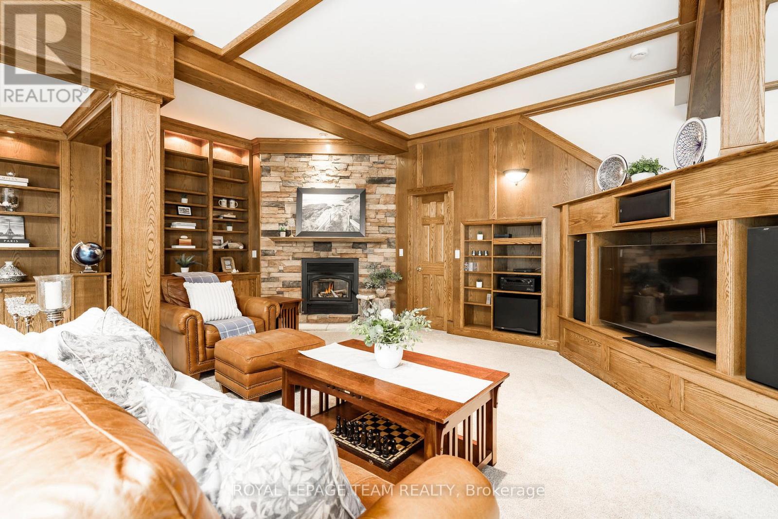 2866 STONERIDGE ROAD - 34